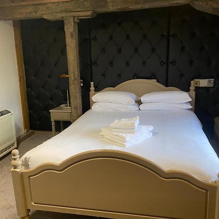 The Riverside Inn Chelmsford Bagian luar foto