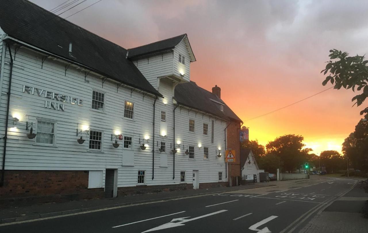 The Riverside Inn Chelmsford Bagian luar foto